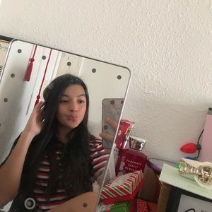 Meet your Posher, Vanessa